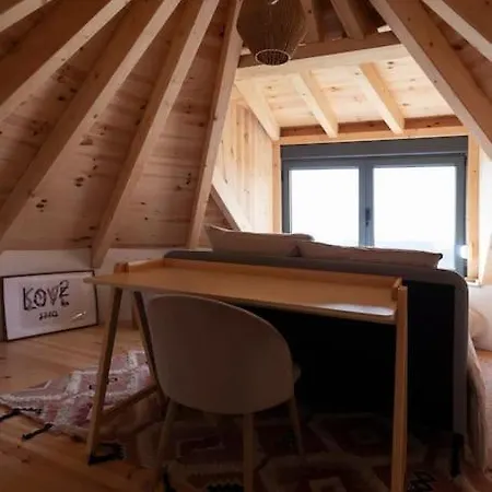 O Moinho 98 - Romantic Windmill With Sea Views *