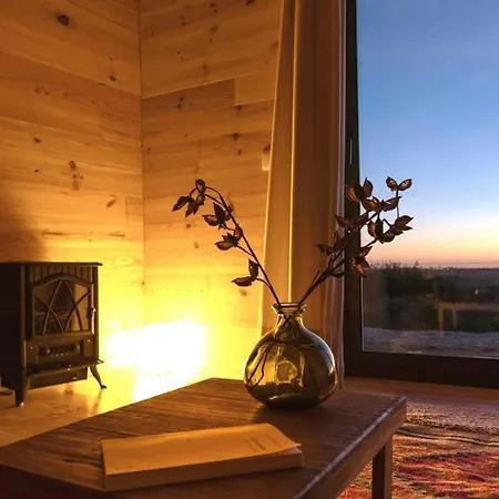 Apartment O Moinho 98 - A Cozy Getaway By The Coast *