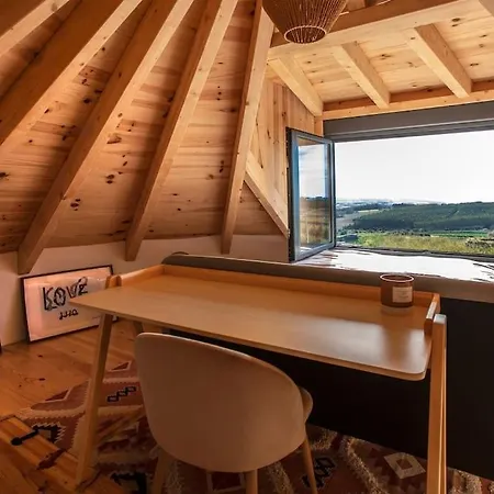 O Moinho 98 - Romantic Windmill With Sea Views